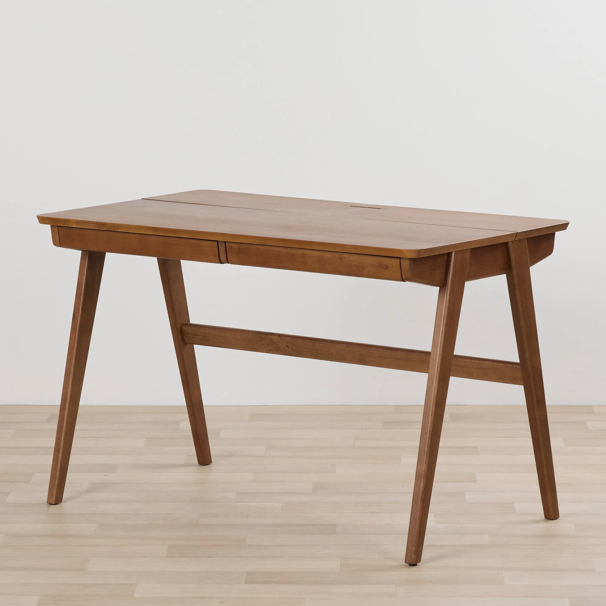 Hugo Desk - Walnut