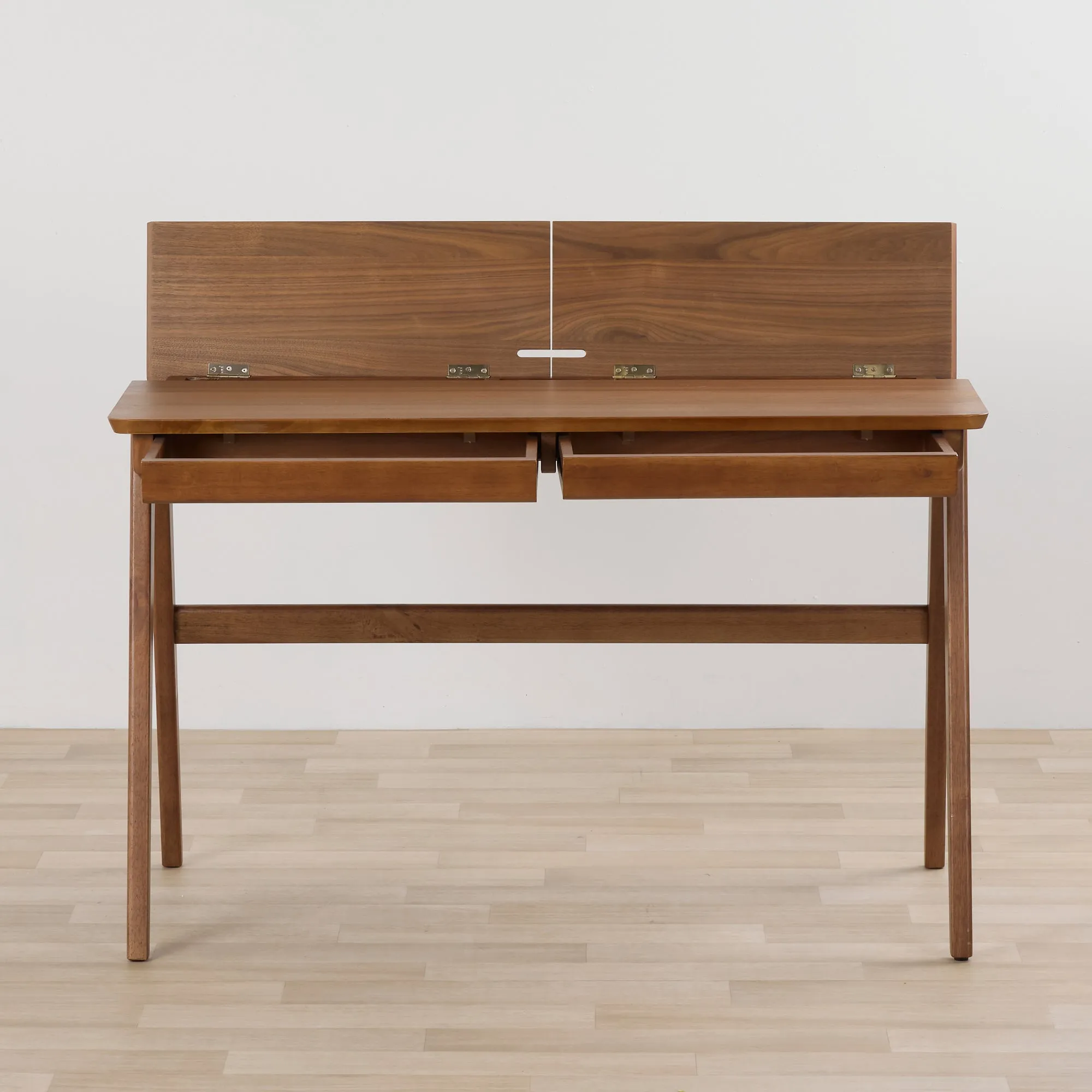 Hugo Desk - Walnut