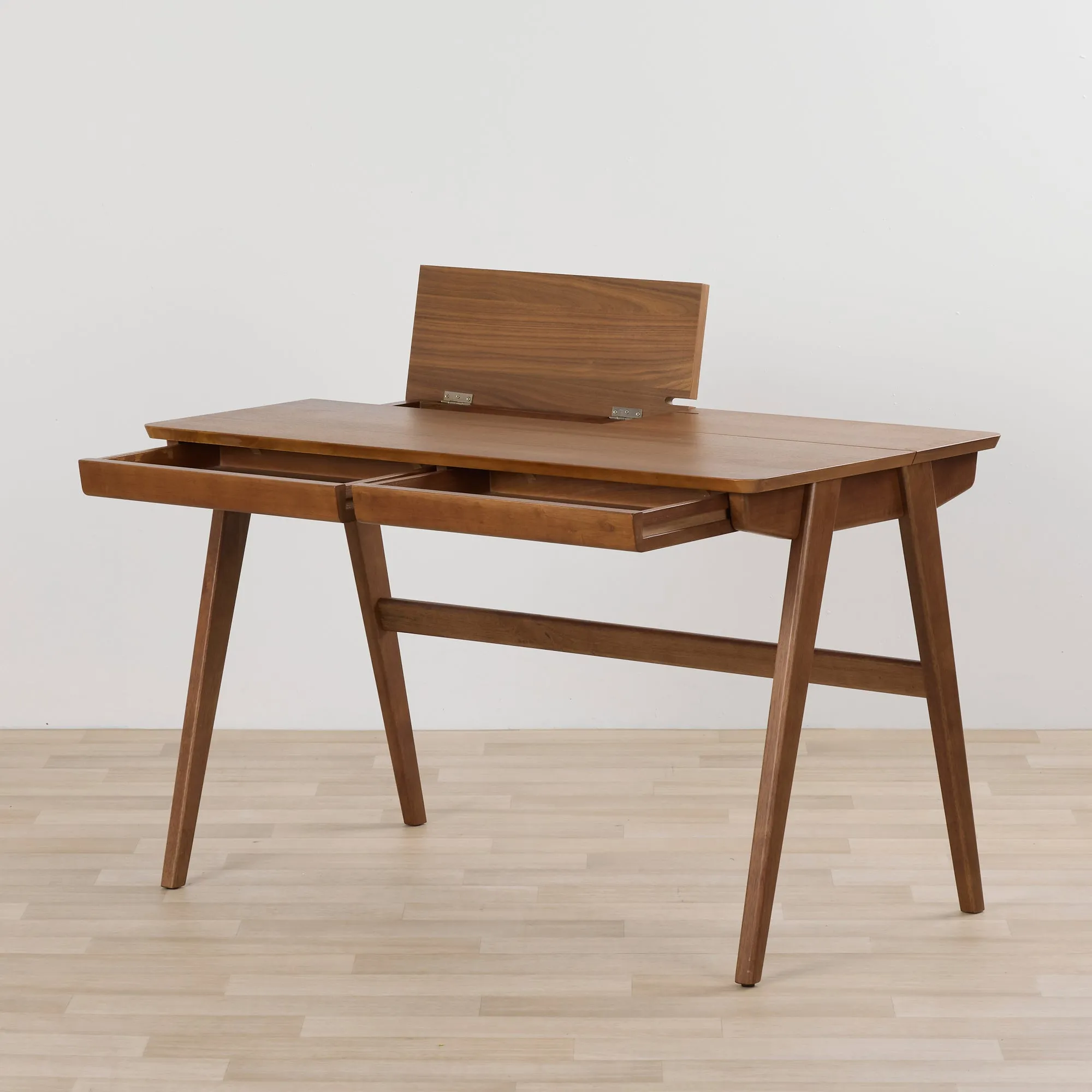 Hugo Desk - Walnut
