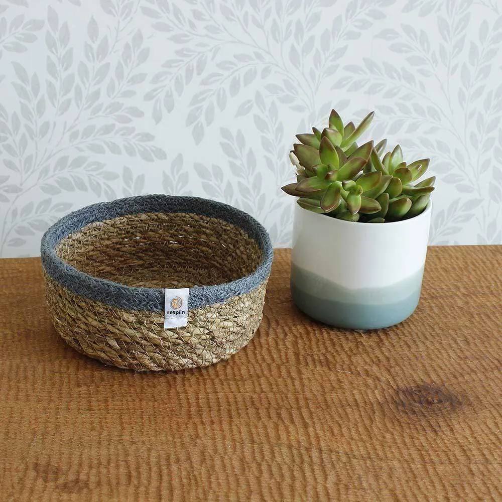Respiin Shallow Seagrass & Jute Basket - Small Natural/Grey